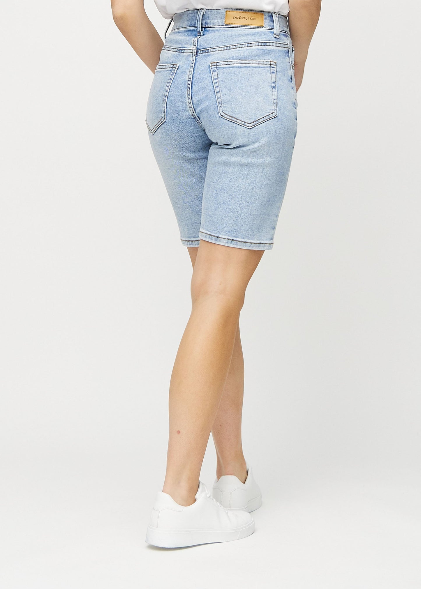 Perfect Shorts - Middle - Regular - Waves™