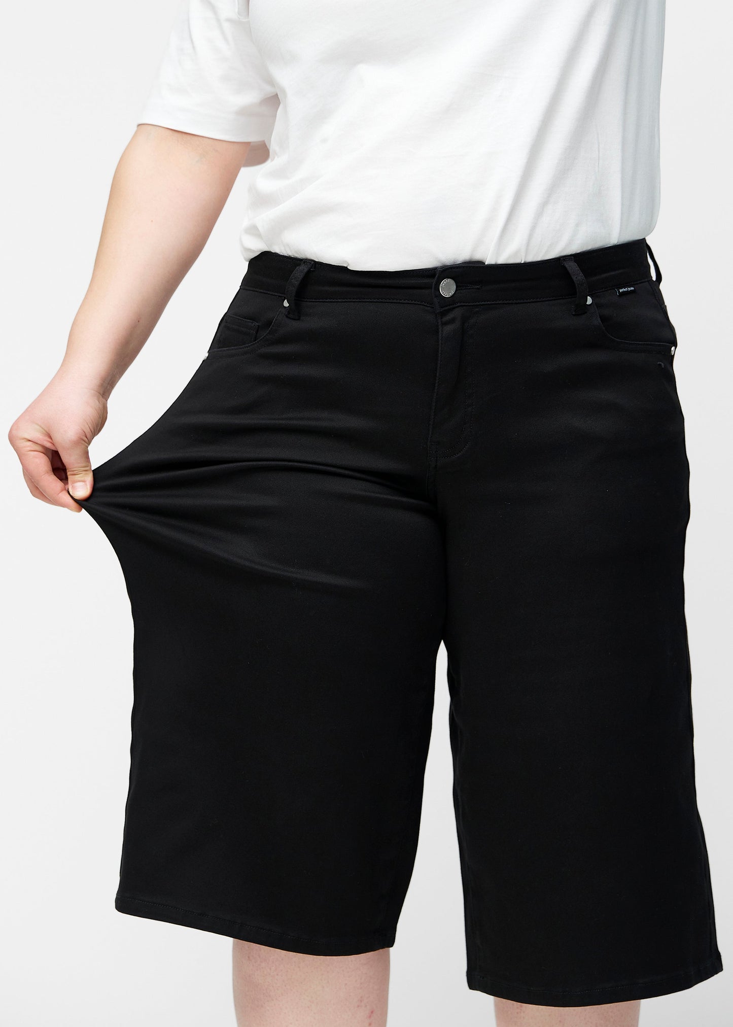 Perfect Capris - Loose - Ravens™