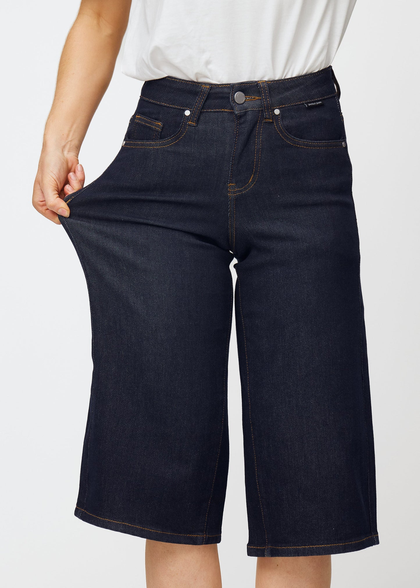 Perfect Capris - Loose - Midnights™