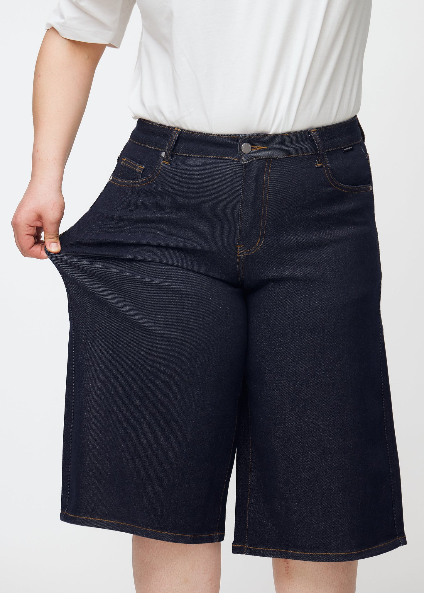 Perfect Capris - Loose - Midnights™