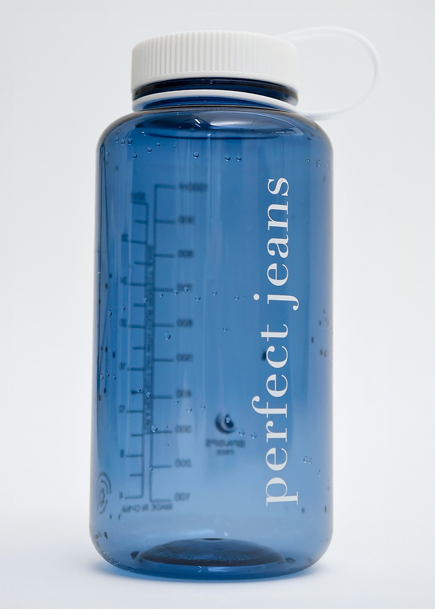 Perfect Water Bottle - Midnight Marguerites™