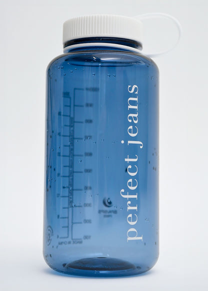 Perfect Water Bottle - Midnight Marguerites™