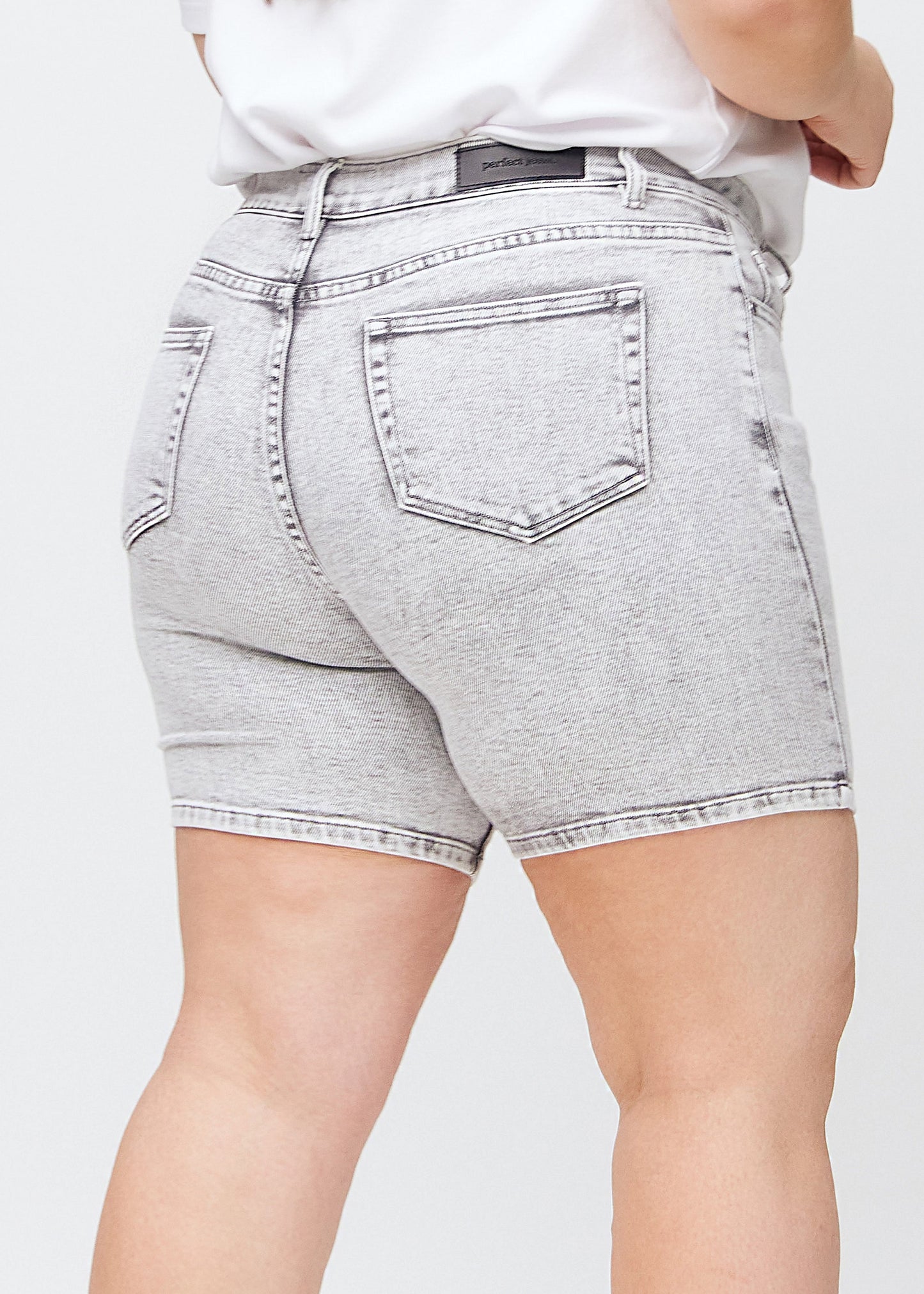 Perfect Shorts - Short - Skinny - Ashes™